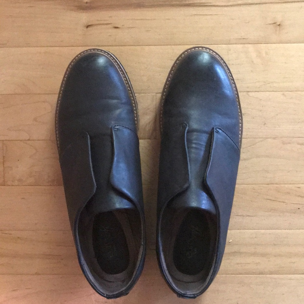 EuroSoft Vegan Loafers size 10